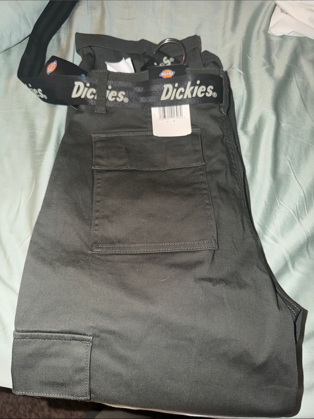Dickies Men’s Black Cargo Work Pants with Utility Pockets